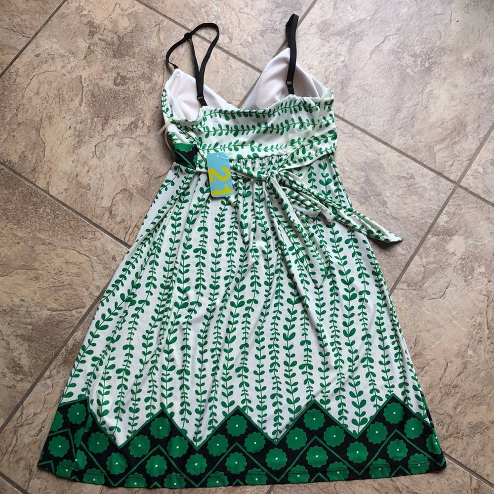 NWT Forever 21 women’s sun dress - Picture 5 of 6